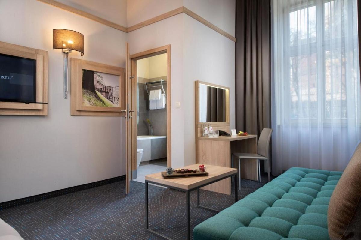 Leonardo Boutique Hotel Krakow City Center ภายนอก รูปภาพ